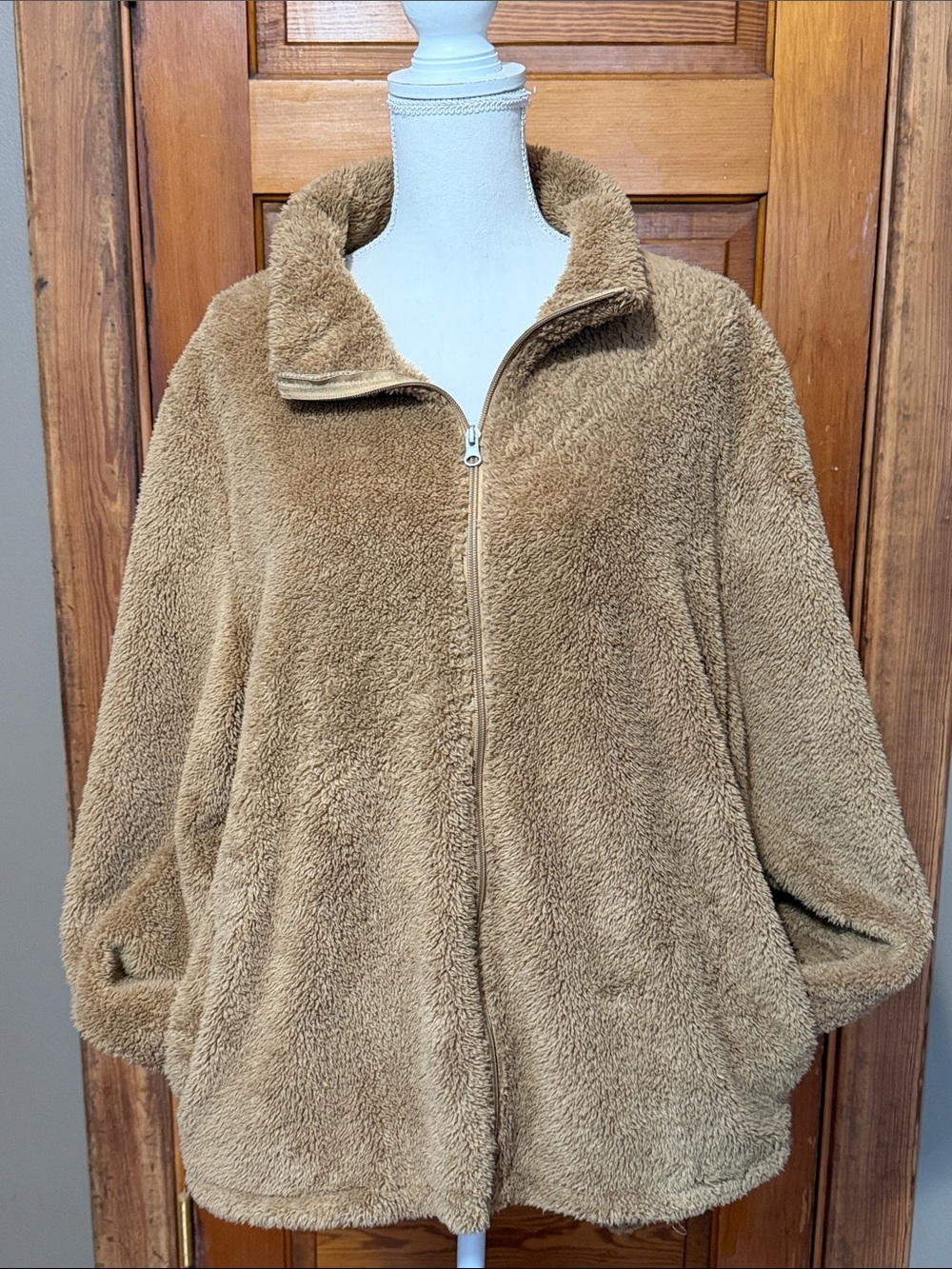 LeModa Jacket Size XL Feels Like a Teddy Bear